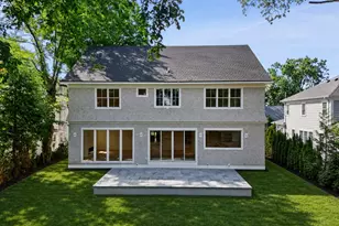 8 Crest Ln, Scarsdale, NY 10583 - Photo 25