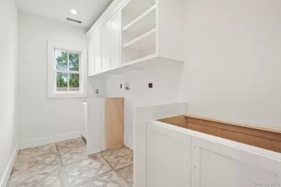 8 Crest Lane, Scarsdale, NY 10583 - Photo 21