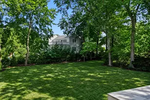8 Crest Ln, Scarsdale, NY 10583 - Photo 27