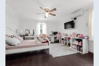6507 181st Street, Fresh Meadows, NY 11365 - Photo 9