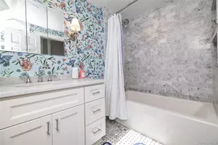 435 Morris Ave, Rockville Centre, NY 11570 - Photo 19