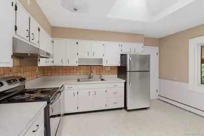 62 Aspen Lane, Stony Brook, NY 11790 - Photo 5