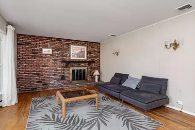 62 Aspen Lane, Stony Brook, NY 11790 - Photo 3