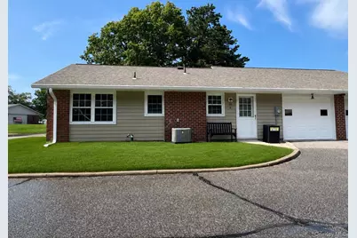 66 Enfield Court #B, Ridge, NY 11961 - Photo 3