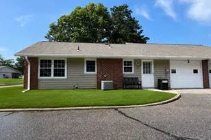66 Enfield Ct, Ridge, NY 11961 - Photo 3