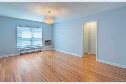 221 Middle Neck Road #G5, Great Neck, NY 11021 - Photo 7