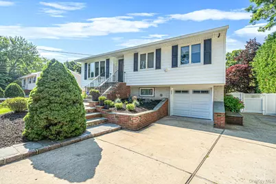 22 Milburn Road, Centereach, NY 11720 - Photo 3