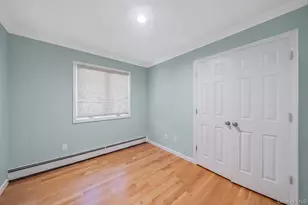 22 Milburn Rd, Centereach, NY 11720 - Photo 7