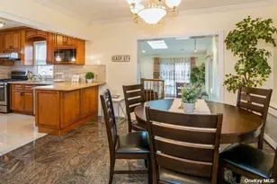 44 Jayson Ave, Great Neck, NY 11021 - Photo 5