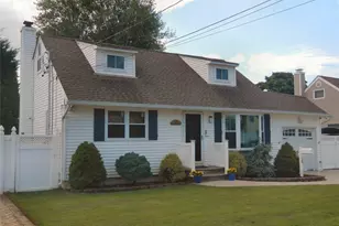 28 Central Ave, North Babylon, NY 11703 - Photo 3