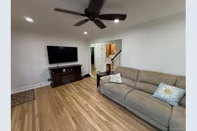 28 Central Avenue, North Babylon, NY 11703 - Photo 7