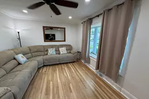 28 Central Ave, North Babylon, NY 11703 - Photo 5