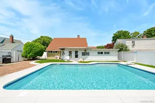 46 Elves Ln, Levittown, NY 11756 - Photo 9