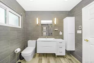46 Elves Ln, Levittown, NY 11756 - Photo 25