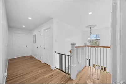 642 Lenore Lane, Elmont, NY 11003 - Photo 13