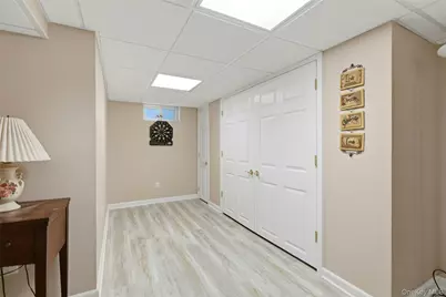 70 Birchwood Drive, New Hyde Park, NY 11040 - Photo 25
