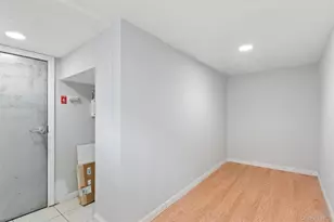 49 Clinton Ave, Huntington, NY 11743 - Photo 19