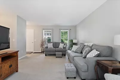 14 Lyford Lane, Poughkeepsie, NY 12601 - Photo 3