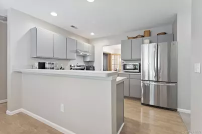 14 Lyford Lane, Poughkeepsie, NY 12601 - Photo 7