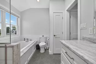 292 N Alleghany Ave, Lindenhurst, NY 11757 - Photo 19