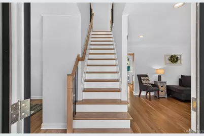 292 N Alleghany Avenue, Lindenhurst, NY 11757 - Photo 5