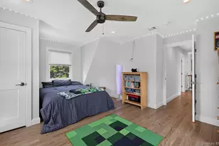 292 N Alleghany Ave, Lindenhurst, NY 11757 - Photo 23