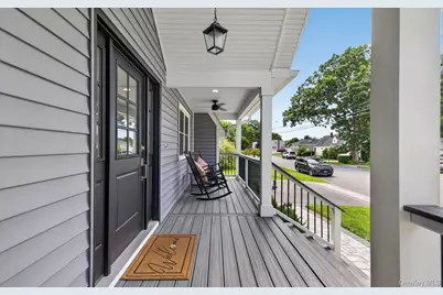 292 N Alleghany Avenue, Lindenhurst, NY 11757 - Photo 3