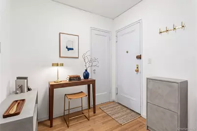75 Bank Street #1B, New York, NY 10014 - Photo 5