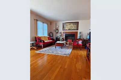 6 Jamor Court, Nesconset, NY 11767 - Photo 5