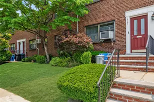17-01 Utopia Pkwy, Whitestone, NY 11357 - Photo 11