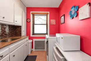 17-01 Utopia Pkwy, Whitestone, NY 11357 - Photo 7