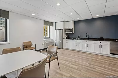 100 W Broadway #1E, Long Beach, NY 11561 - Photo 5