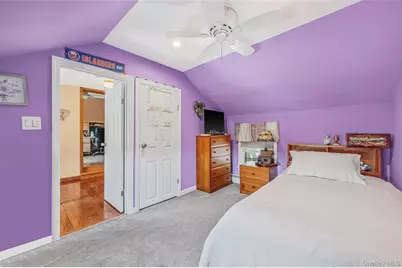 211 Saint Marks Place, East Meadow, NY 11554 - Photo 23