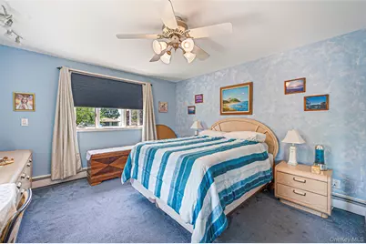211 Saint Marks Place, East Meadow, NY 11554 - Photo 25