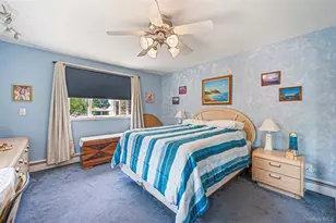 211 St Marks Pl, East Meadow, NY 11554 - Photo 25