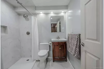 118 Fairmont Avenue, Medford, NY 11763 - Photo 23