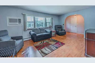 118 Fairmont Avenue, Medford, NY 11763 - Photo 3
