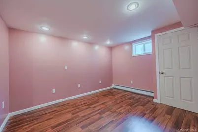 118 Fairmont Avenue, Medford, NY 11763 - Photo 21