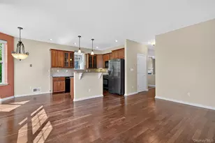 8 Green Ct, Middletown, NY 10940 - Photo 15