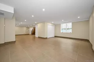 176-12 Kildare Rd, Jamaica, NY 11432 - Photo 35