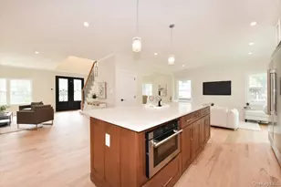124 North Dr, Massapequa, NY 11758 - Photo 5