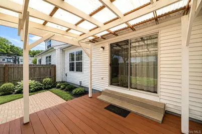26 Beech Street, Central Islip, NY 11722 - Photo 23