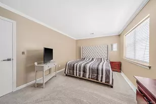 26 Beech St, Central Islip, NY 11722 - Photo 9