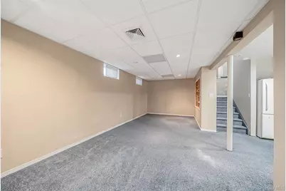 26 Beech Street, Central Islip, NY 11722 - Photo 17