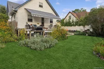 80 Dobson Avenue, Merrick, NY 11566 - Photo 7