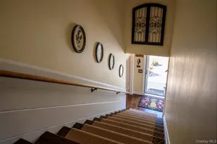 158 Wilson Ave, Westbury, NY 11590 - Photo 19