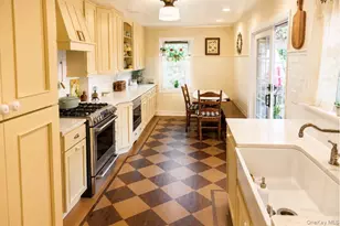 158 Wilson Ave, Westbury, NY 11590 - Photo 11