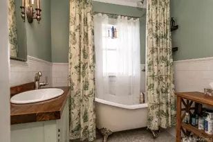 158 Wilson Ave, Westbury, NY 11590 - Photo 27