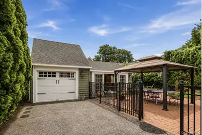 158 Wilson Avenue, Westbury, NY 11590 - Photo 37