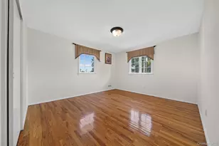 78 Sugar Maple Dr, Roslyn, NY 11576 - Photo 19